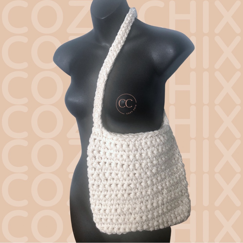 “The Chic Gurl” Handmade Crochet Shoulder Bag